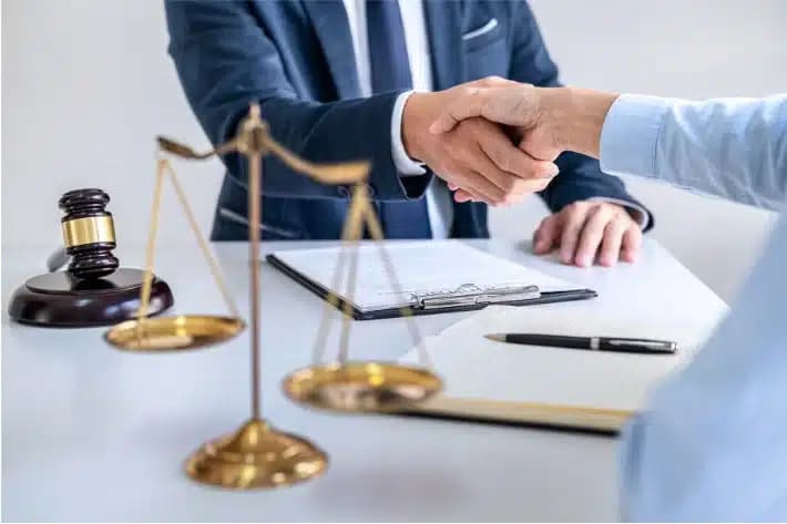 أفضل محامي مخدرات في الأردن لتمثيلك أمام محكمة أمن الدولة