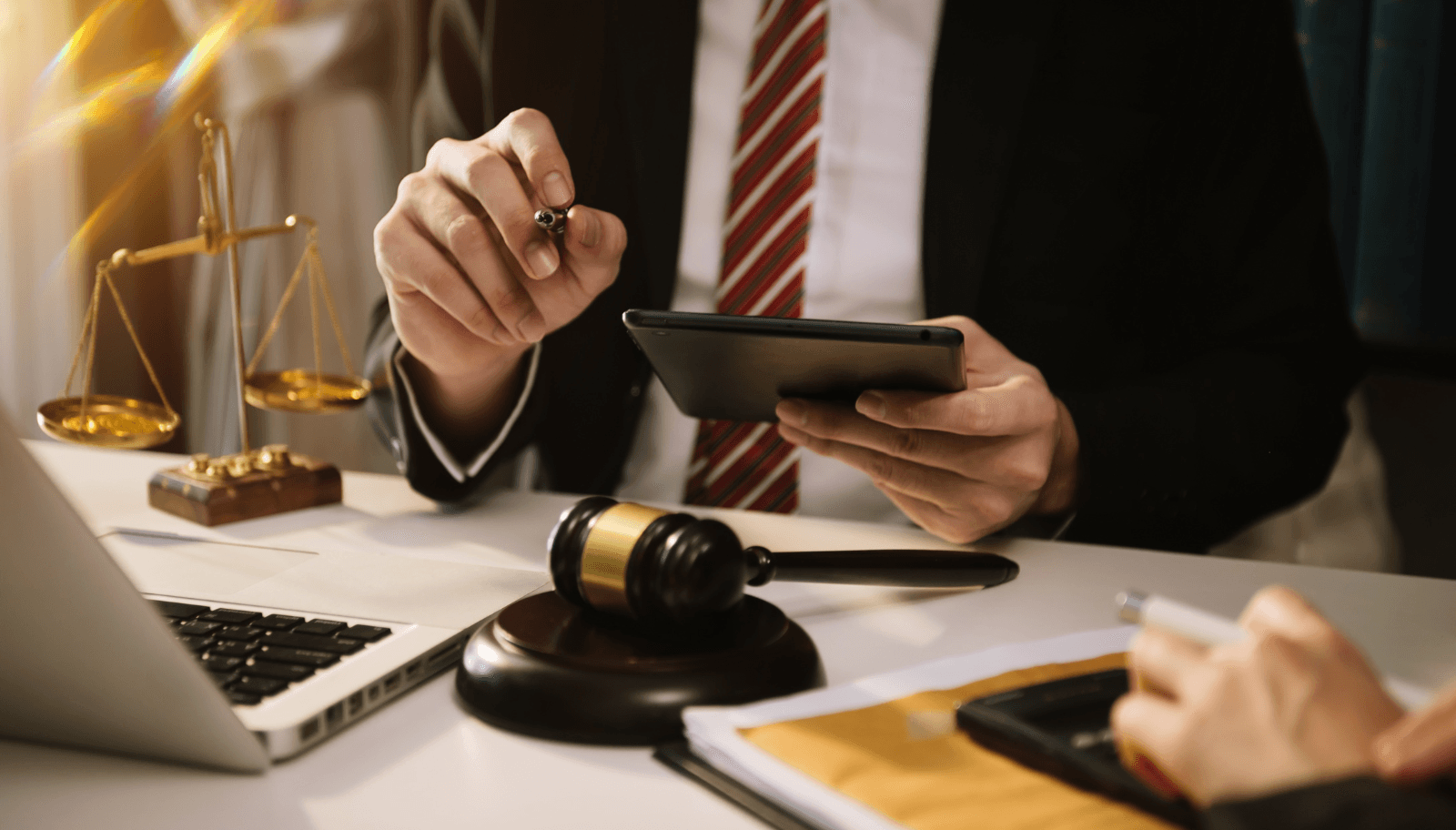 المحامية ياسمين أبو هدبة – أقوى محامية لقضايا المخدرات في الأردن