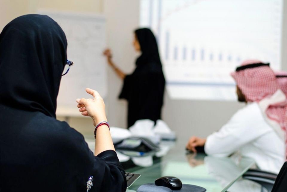 متى يحق للموظف المطالبة بمستحقاته المالية