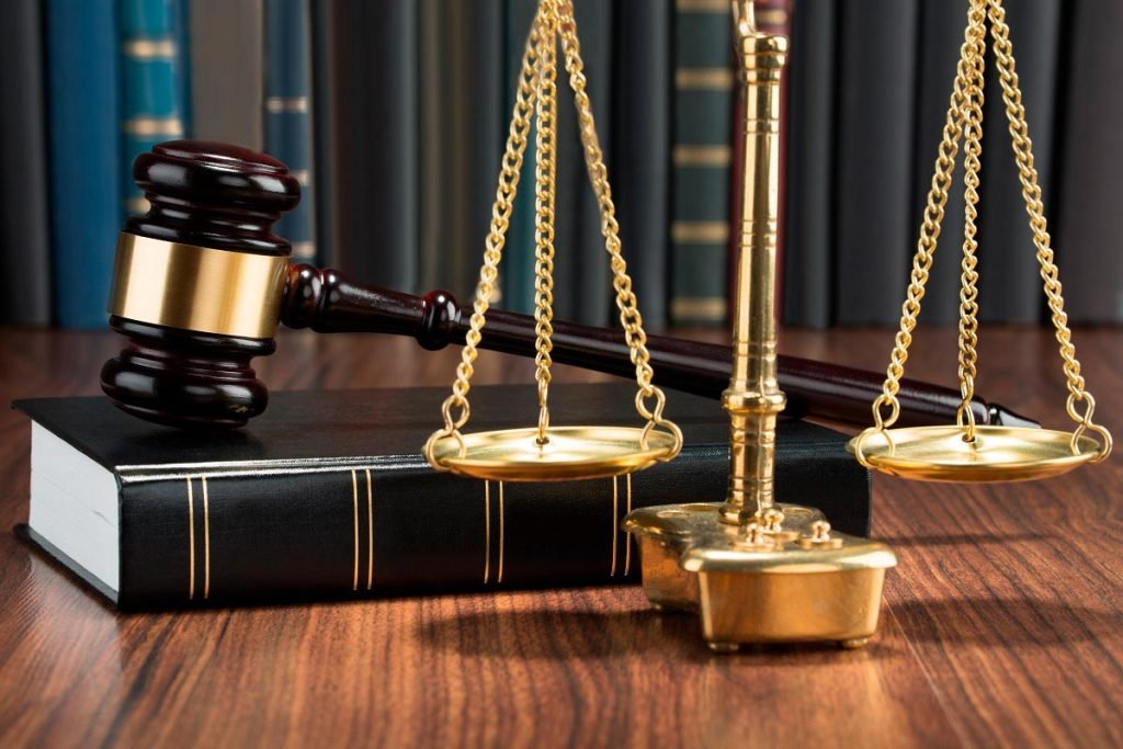 أسباب الإبعاد والعواقب القانونية والاجتماعية